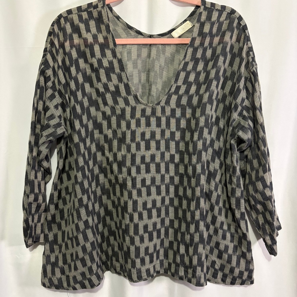 CP Shades Grey Black Cotton V-Neck Top Blouse Size S Lagenook Artsy Oversized